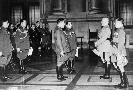 Mussolini recibe a los enviados Japoneses en el Palazzo Venezia, en 1941