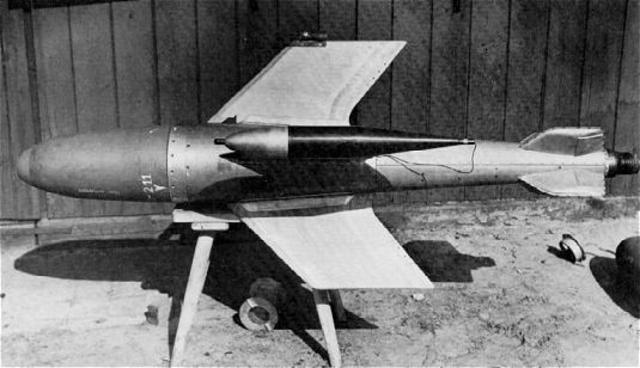 X-4 montado en un caballete