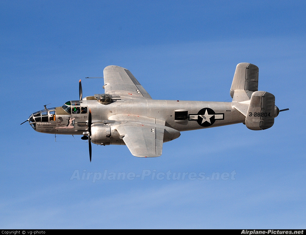 North American B-25J-10NC. Nº de Serie 108-35217. N9856C, Pacific Princess. Conservado en el Aero Trader en Chino, California