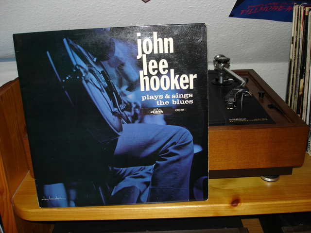 [Bild: John_Lee_Hooker_plays_sings_the_Blues.jpg]