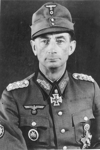 General der Gebirgstruppe Eduard Dietl