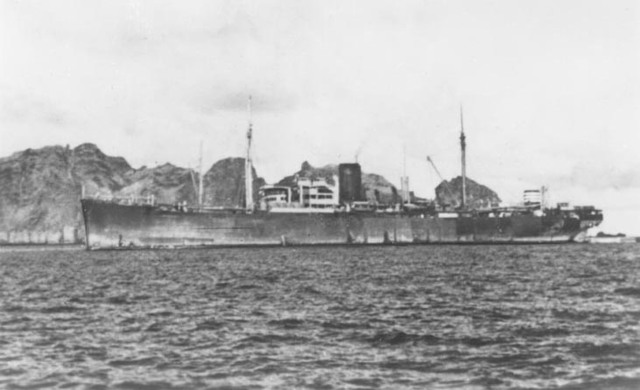 El mercante Kurmark fue convertido como buque de guerra
