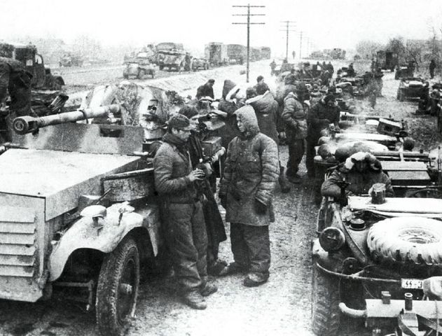 Columna de reconocimiento de la Leibstandarte en apoyo de las tropas alemanas sitiadas en la bolsa de Cherkassy