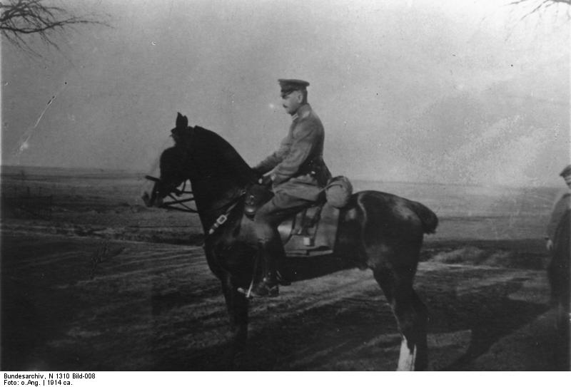 Constantin von Neurath vestido con el uniforme de capitán, 1914